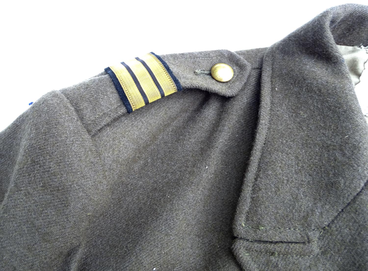 Blouson, chemise, cravate et bonnet de police d&#039;un capitaine 65&deg;RAA  Vers 1958
