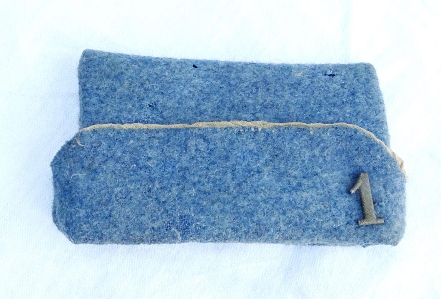 Bonnet de police Mle 1918 bleu horizon en miniature. 1er R&eacute;giment d&#039;Infanterie.