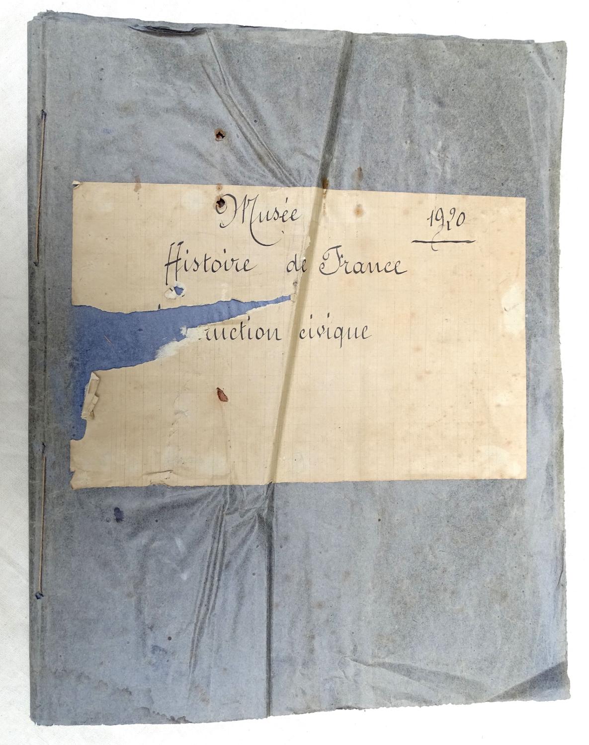 Cahier artisanale Instruction Civique sur la Guerre de 14-18 (Marraine, privation, lettres de Poilus ...).
