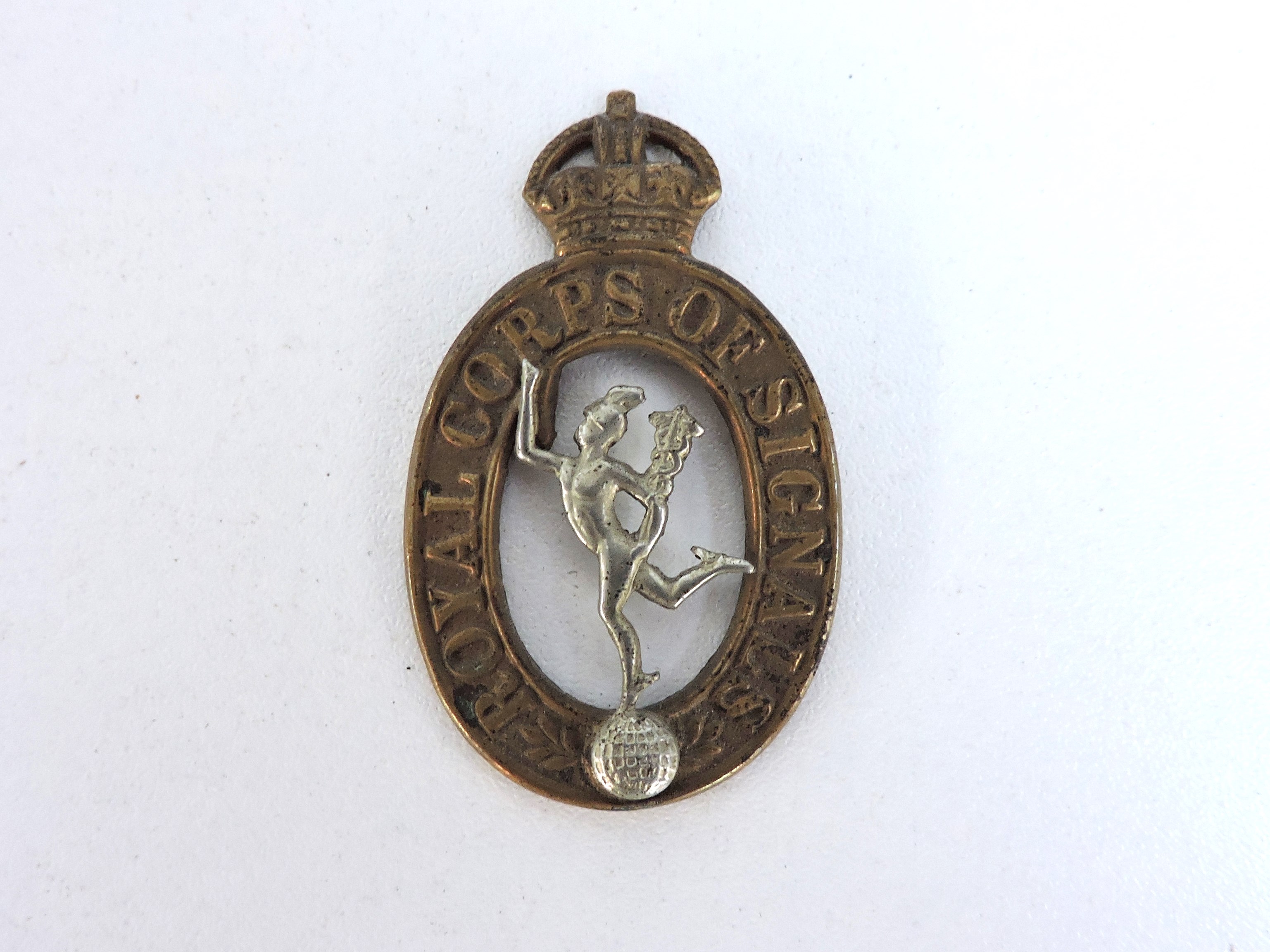 Cap badge  Royal Corps of Signals