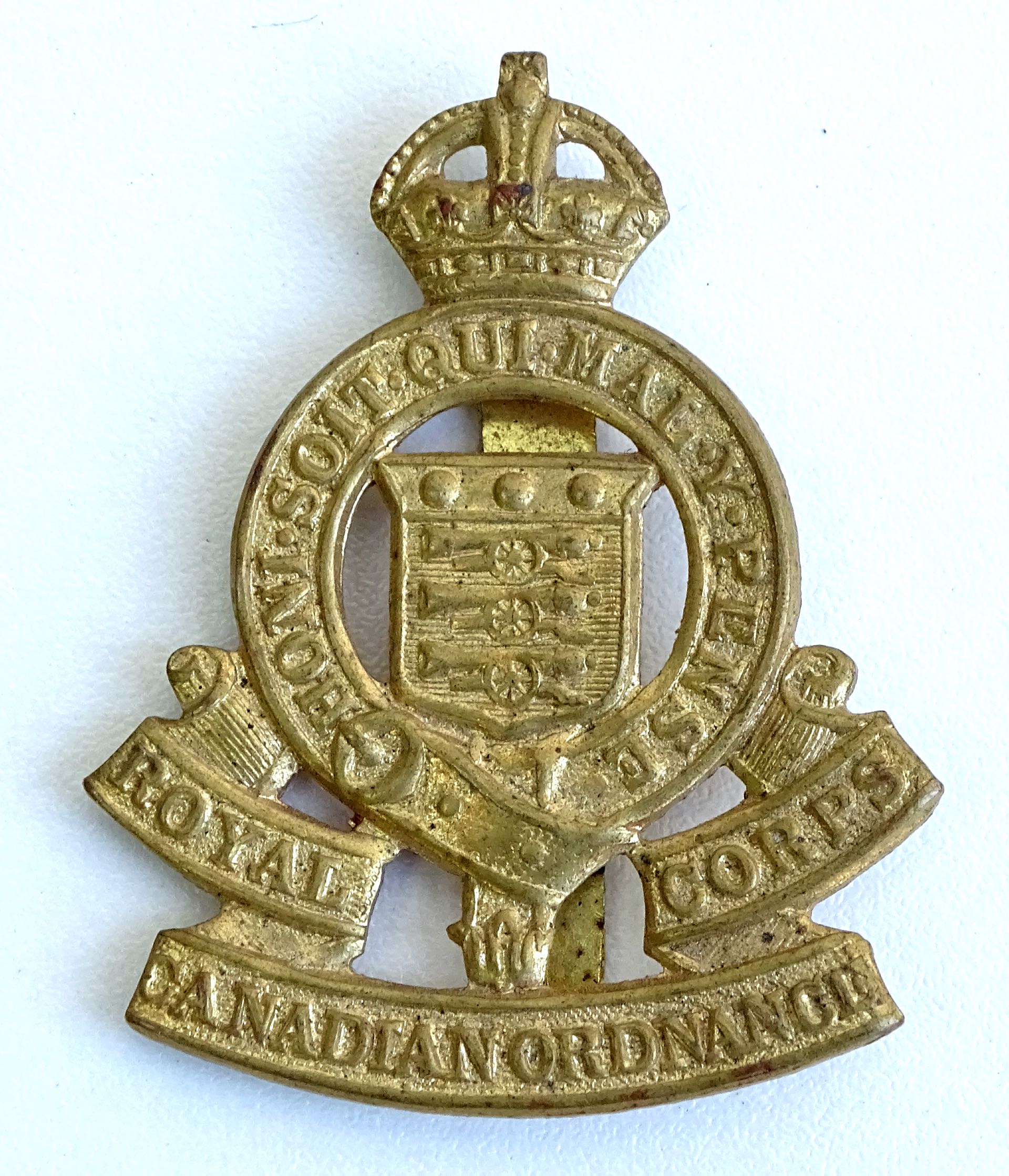 Cap badge Royal Canadian Ordnance Corps  WW2