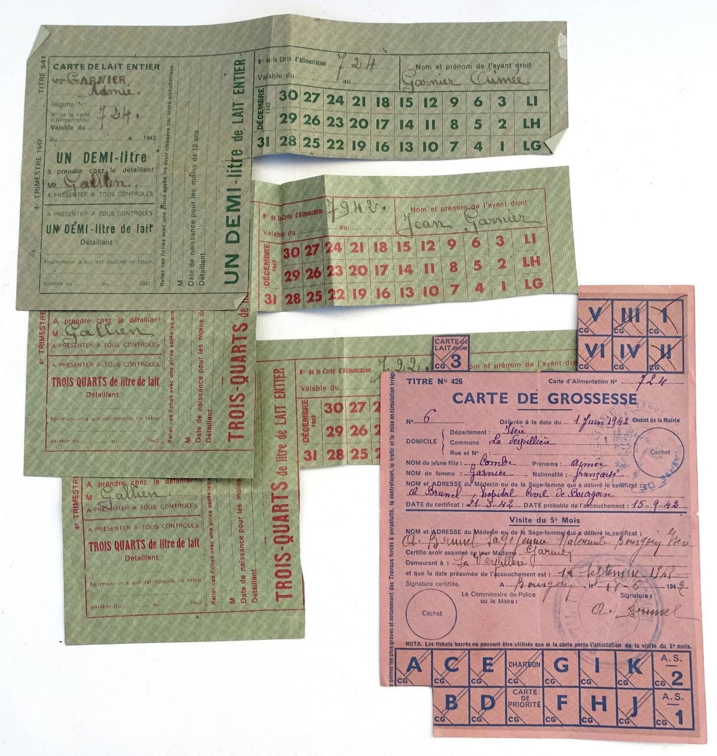 Carte de grossess et tickets d'alimentation lait. 1942