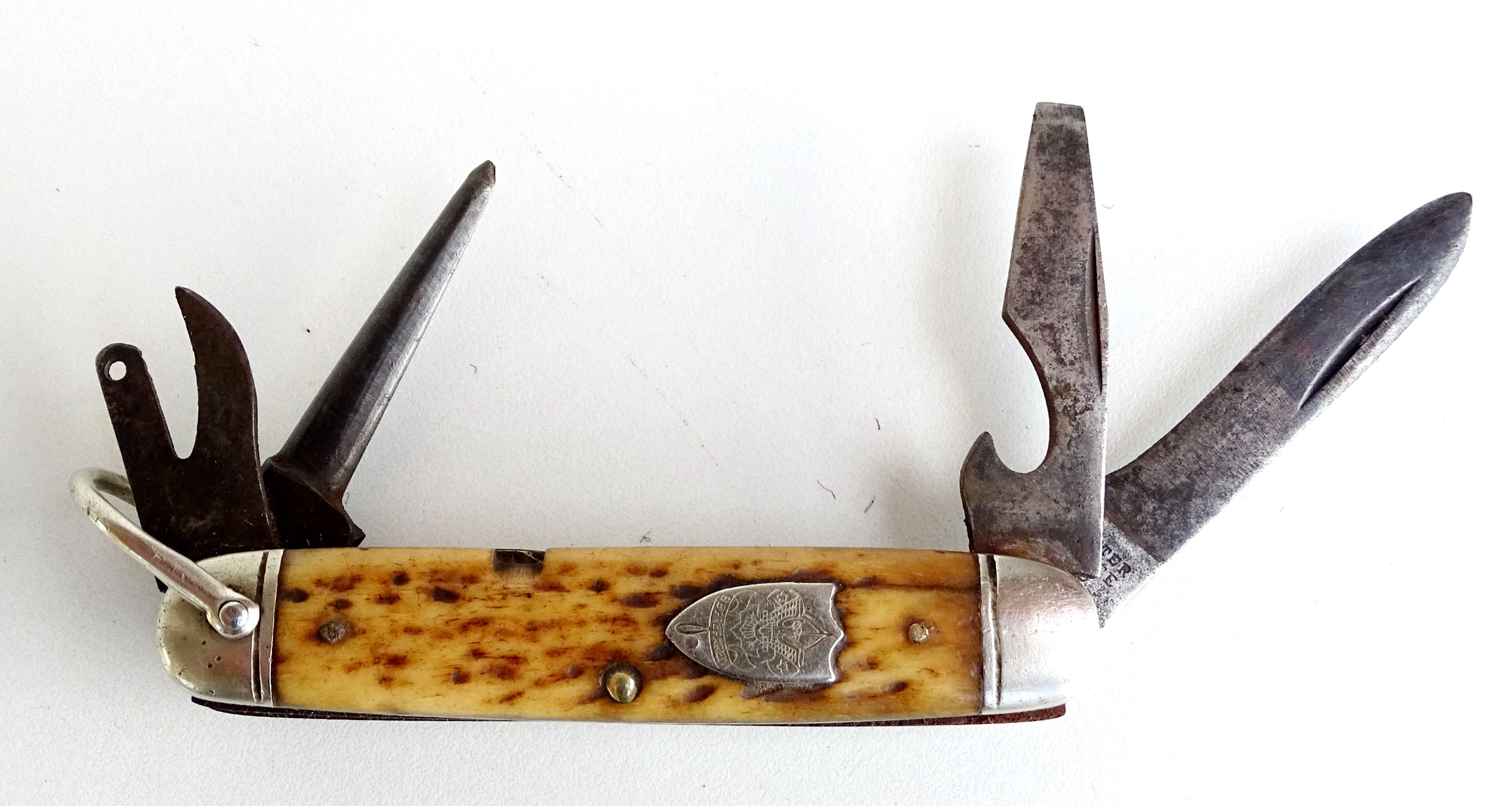 Folding knife  U.S. Boy Scout Ulster Knife Co.  1927-1940