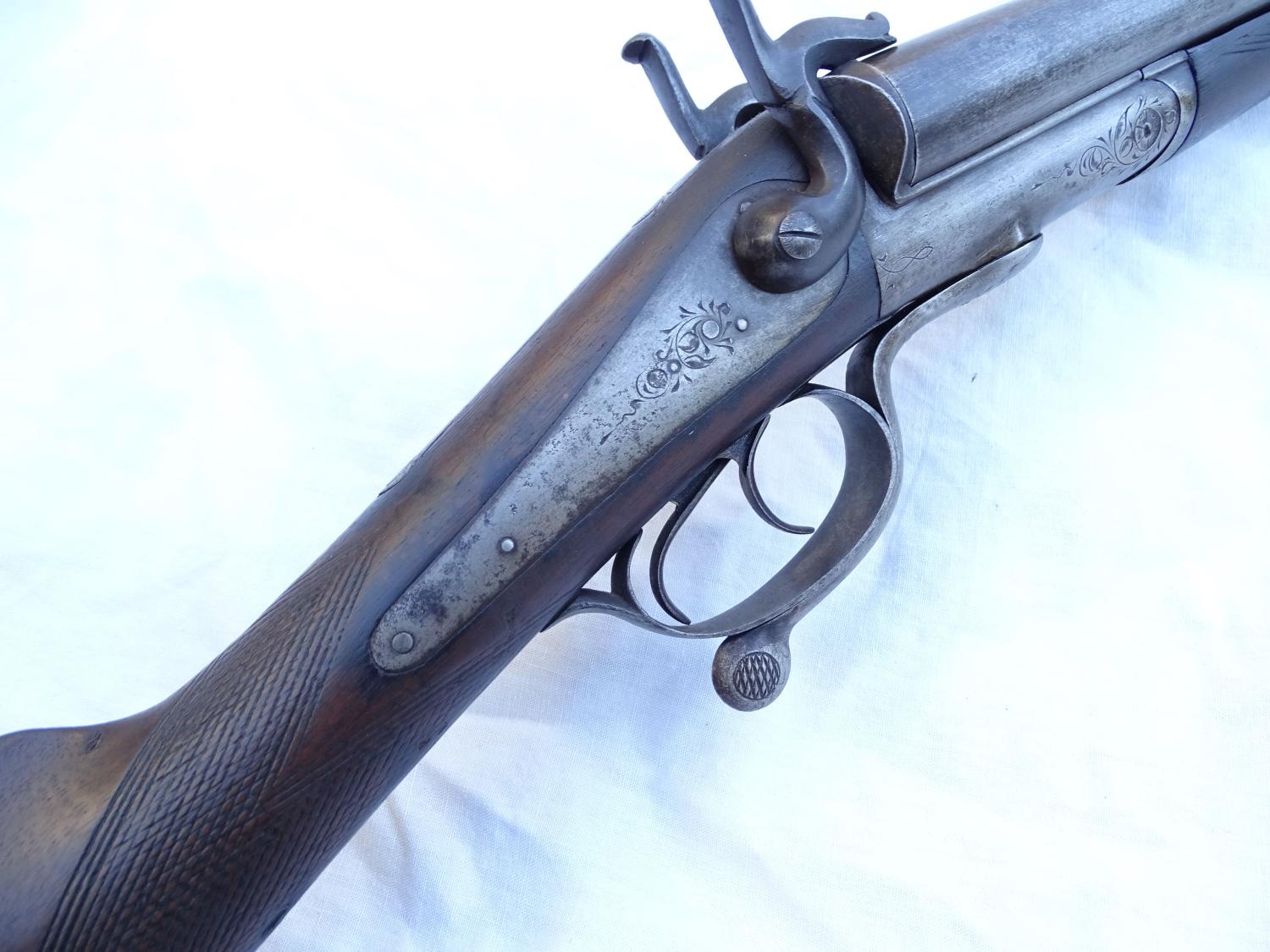Fusil de chasse juxtapos&eacute; &agrave; broche Cal.16. Verrouillage type Lefaucheux Cl&eacute; de pontet.