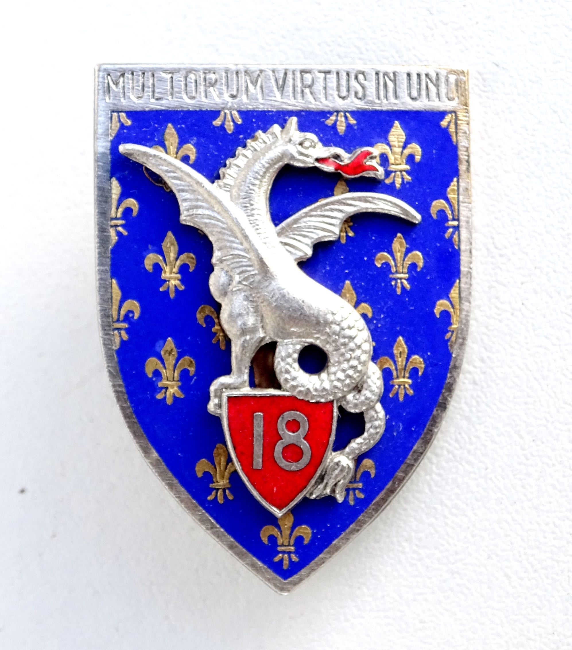 Insigne 18&deg; R&eacute;giment de Dragons, &eacute;mail  A.B. Paris G.1118