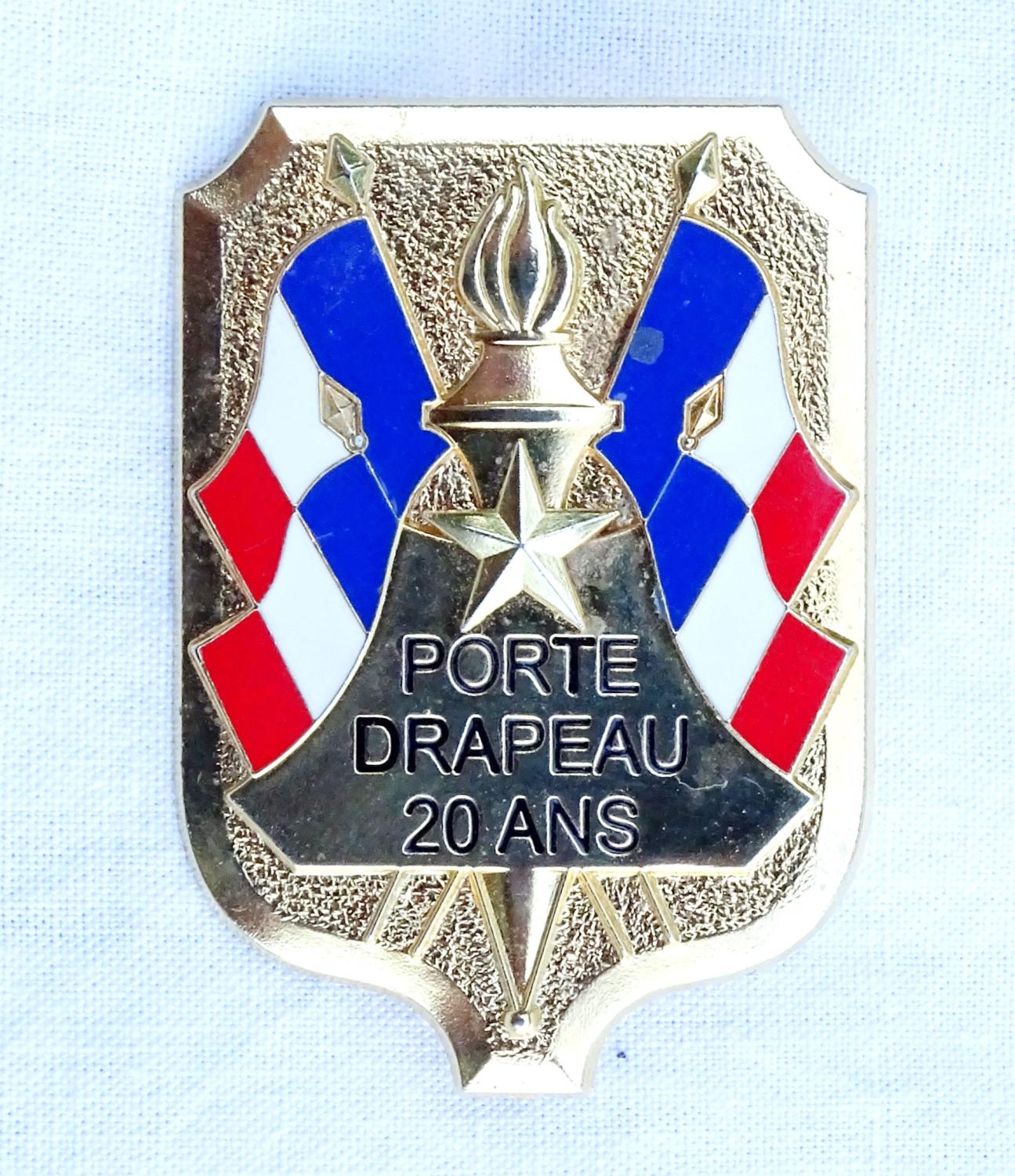 Insigne de Porte Drapeau. 20 ans  Arthus-Bertrand