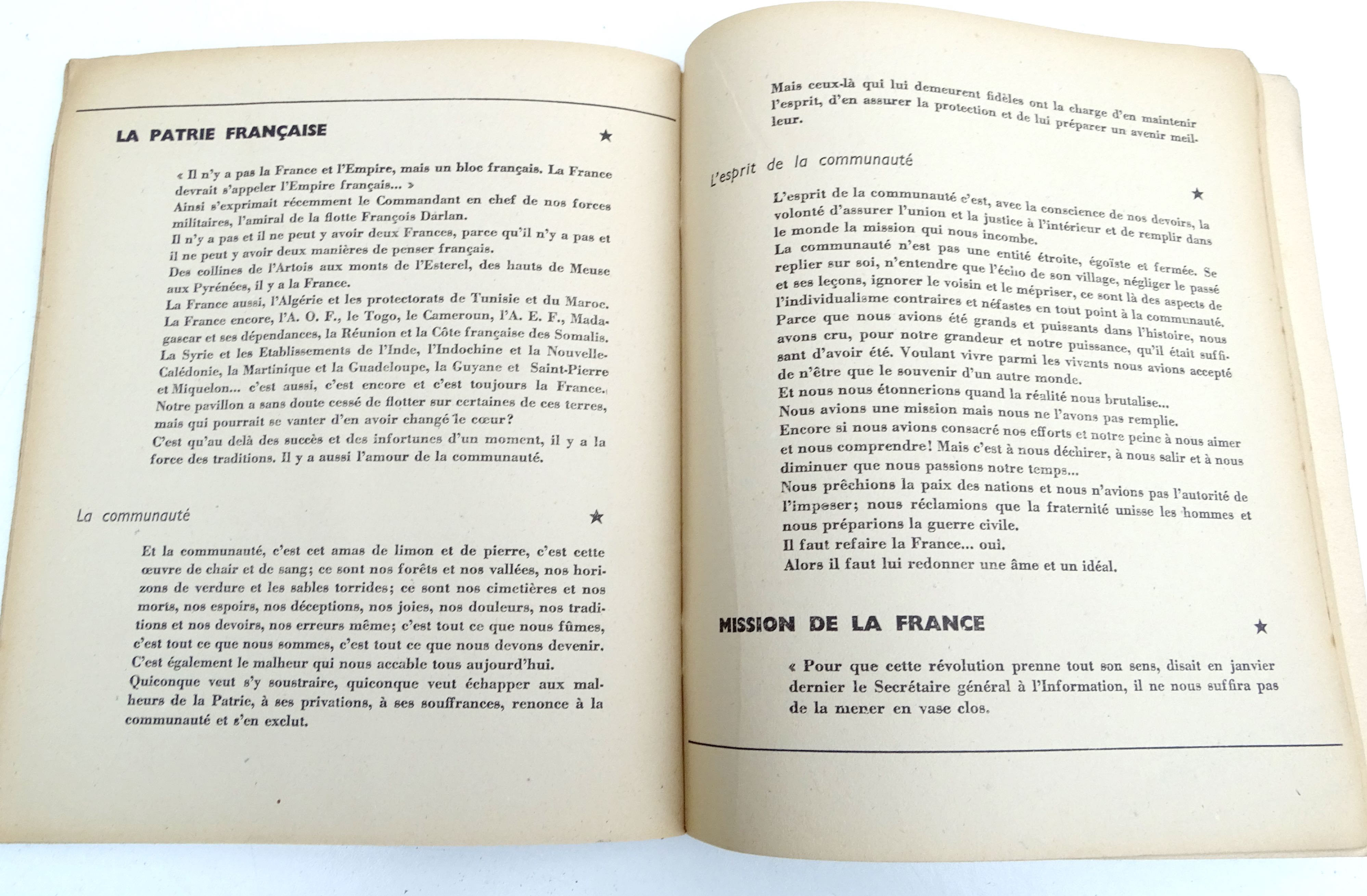 Livret de Propagande L&#039;Oeuvre du Mar&eacute;chal Deux ann&eacute;es de gouvernement. Vichy 1942