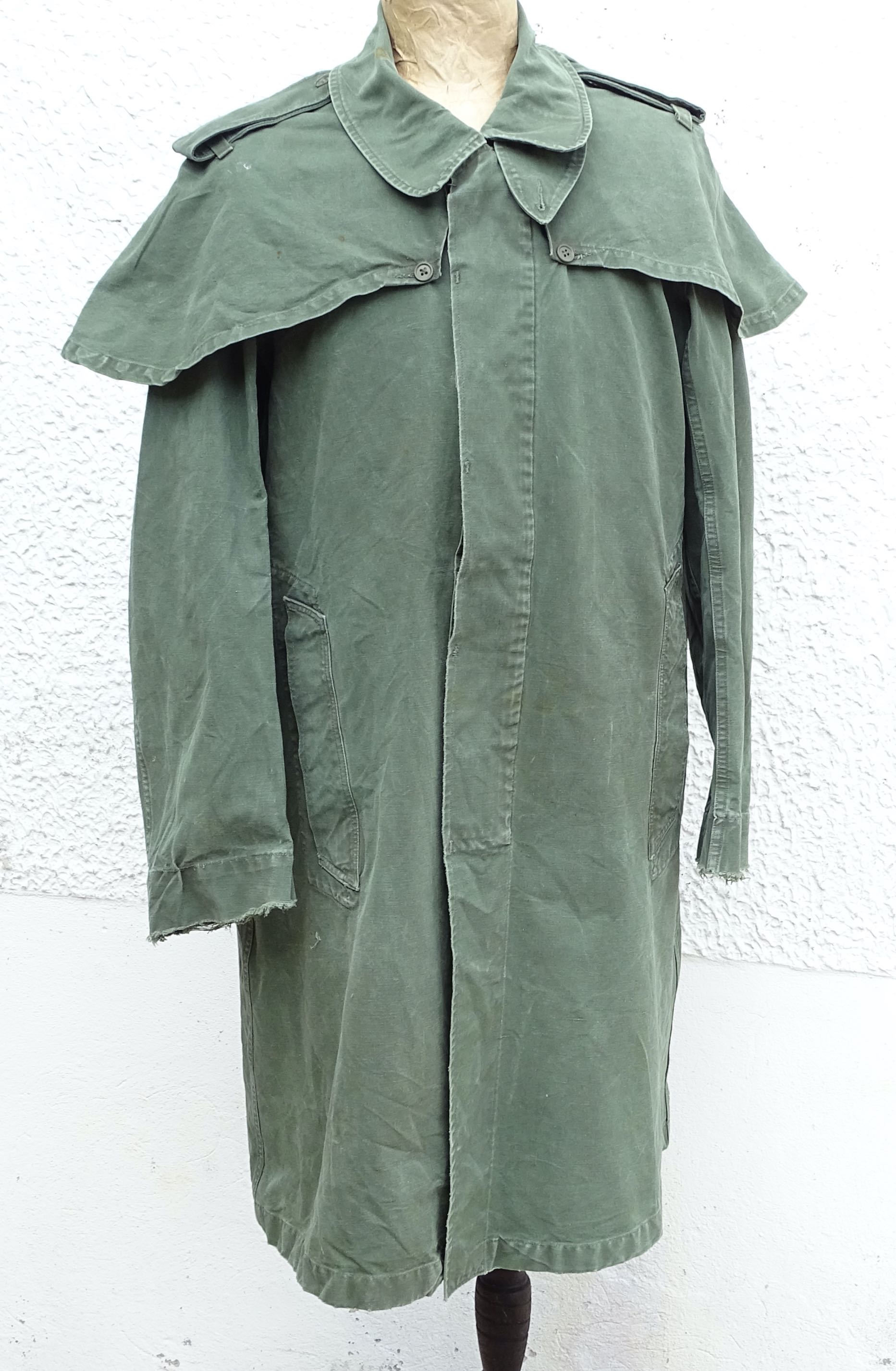 Manteau de pluie &agrave; rotonde Arm&eacute;e de l&#039;Air ann&eacute;es 60
