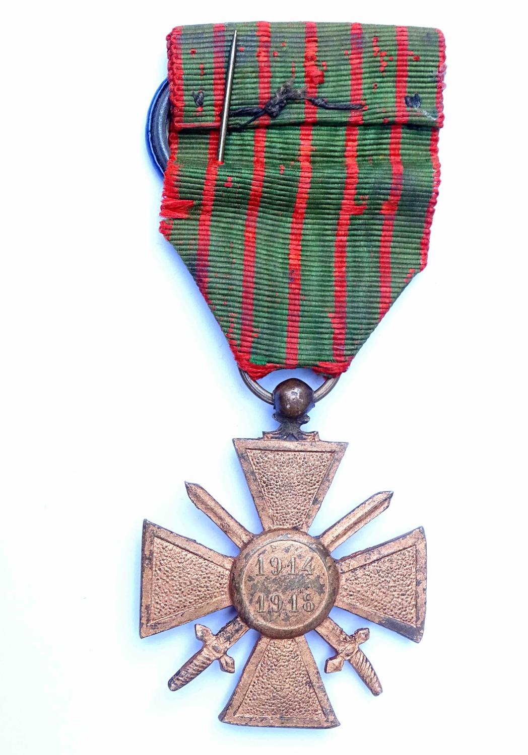M&eacute;daille Croix de guerre 1914-1918 Sacr&eacute; coeur, une citation