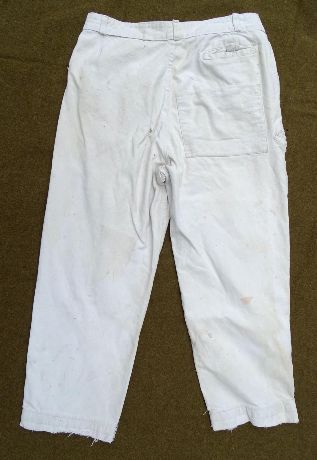 Pantalon de travail blanc. Adolphe Lafont