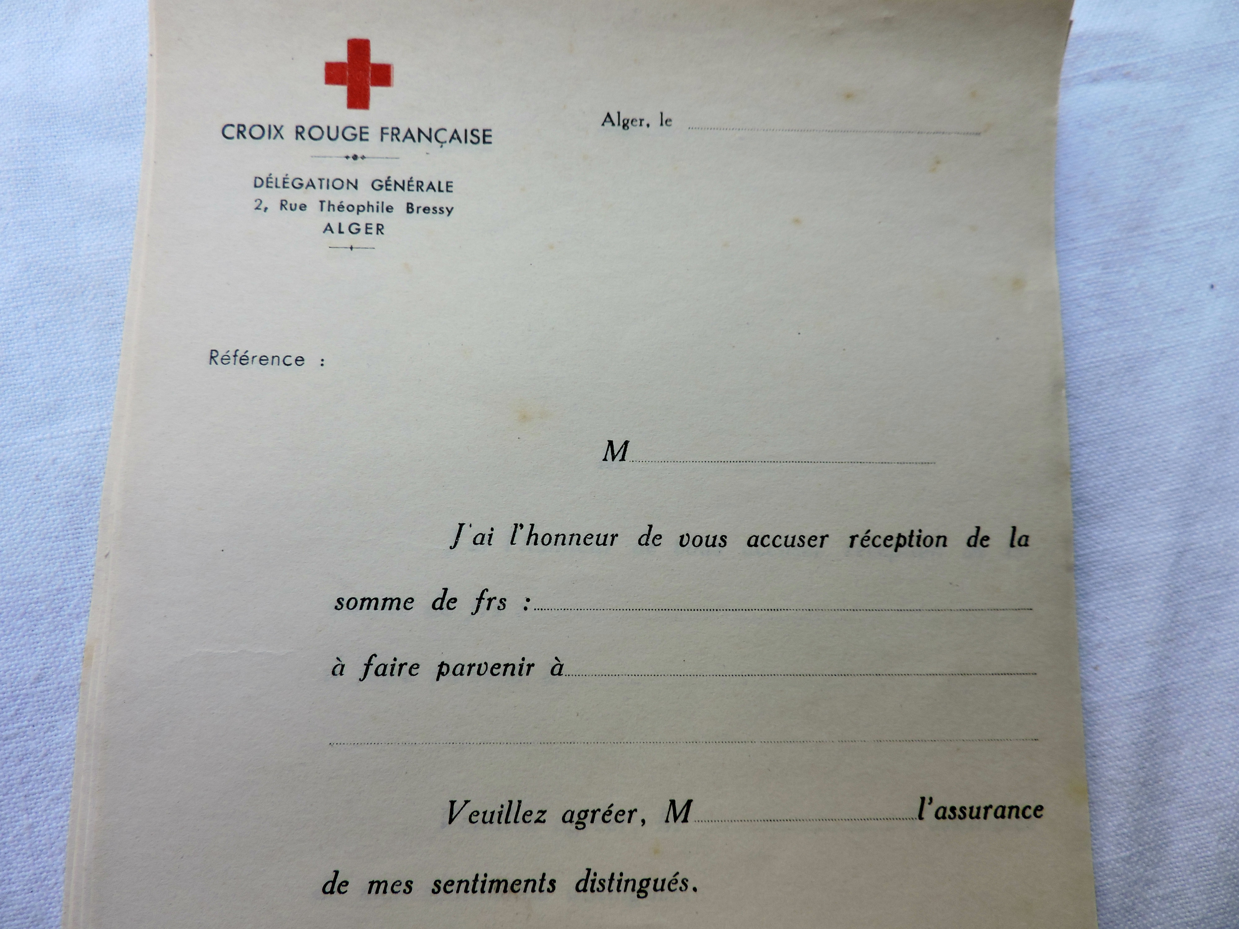Papier &agrave; ent&ecirc;te Croix Rouge Fran&ccedil;aise Alger ann&eacute;es 40