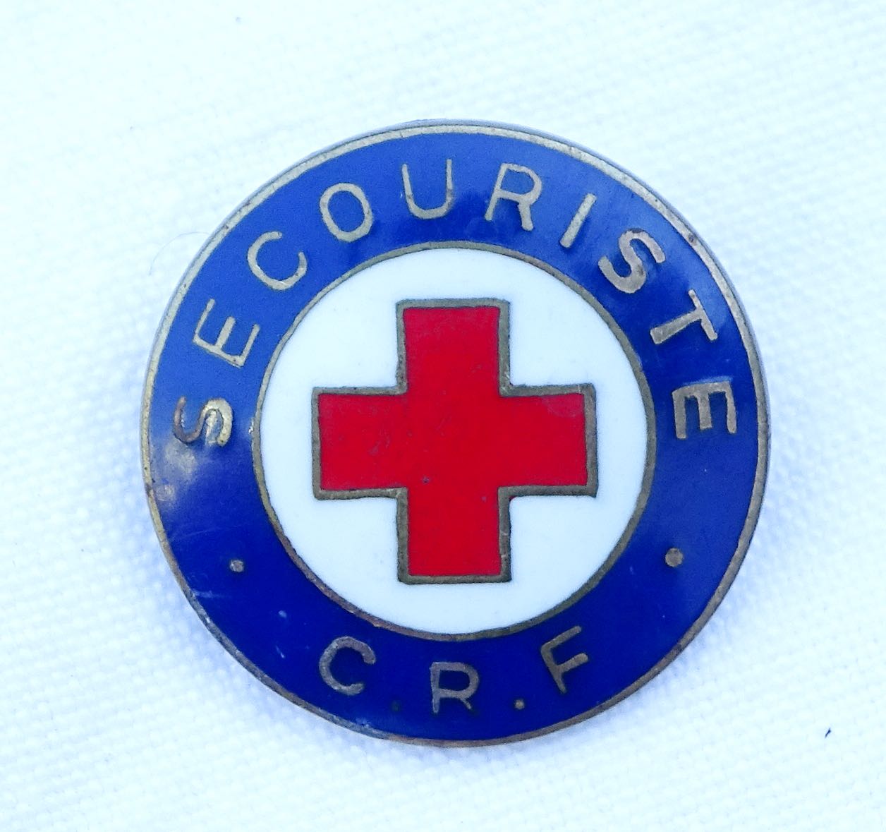 Insigne de Secouriste de la Croix Rouge Fran&ccedil;aise Email 22 mm