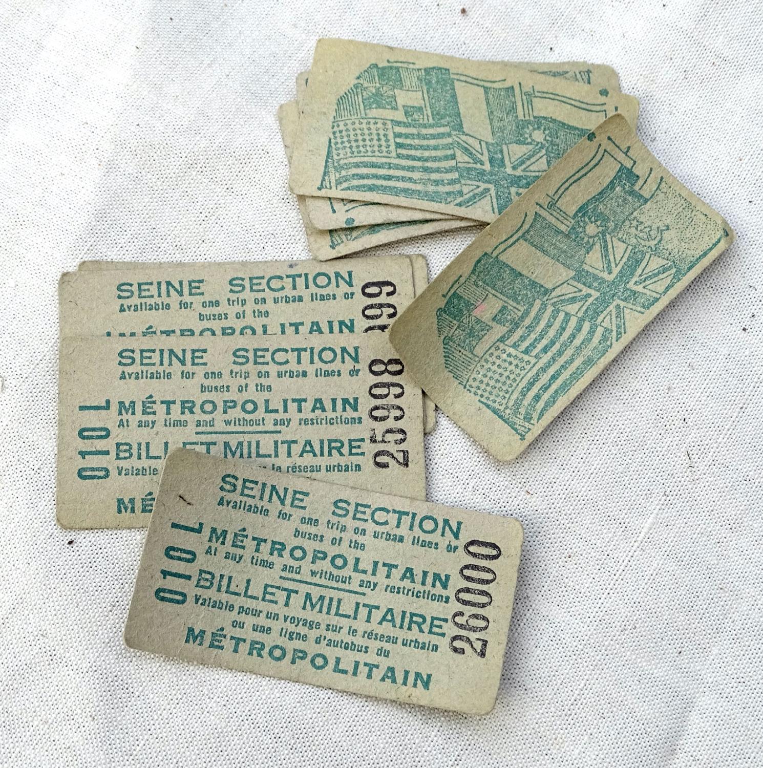 Ticket de m&eacute;tro parisien  Billet militaire en anglais Epoque Lib&eacute;ration 1944-45