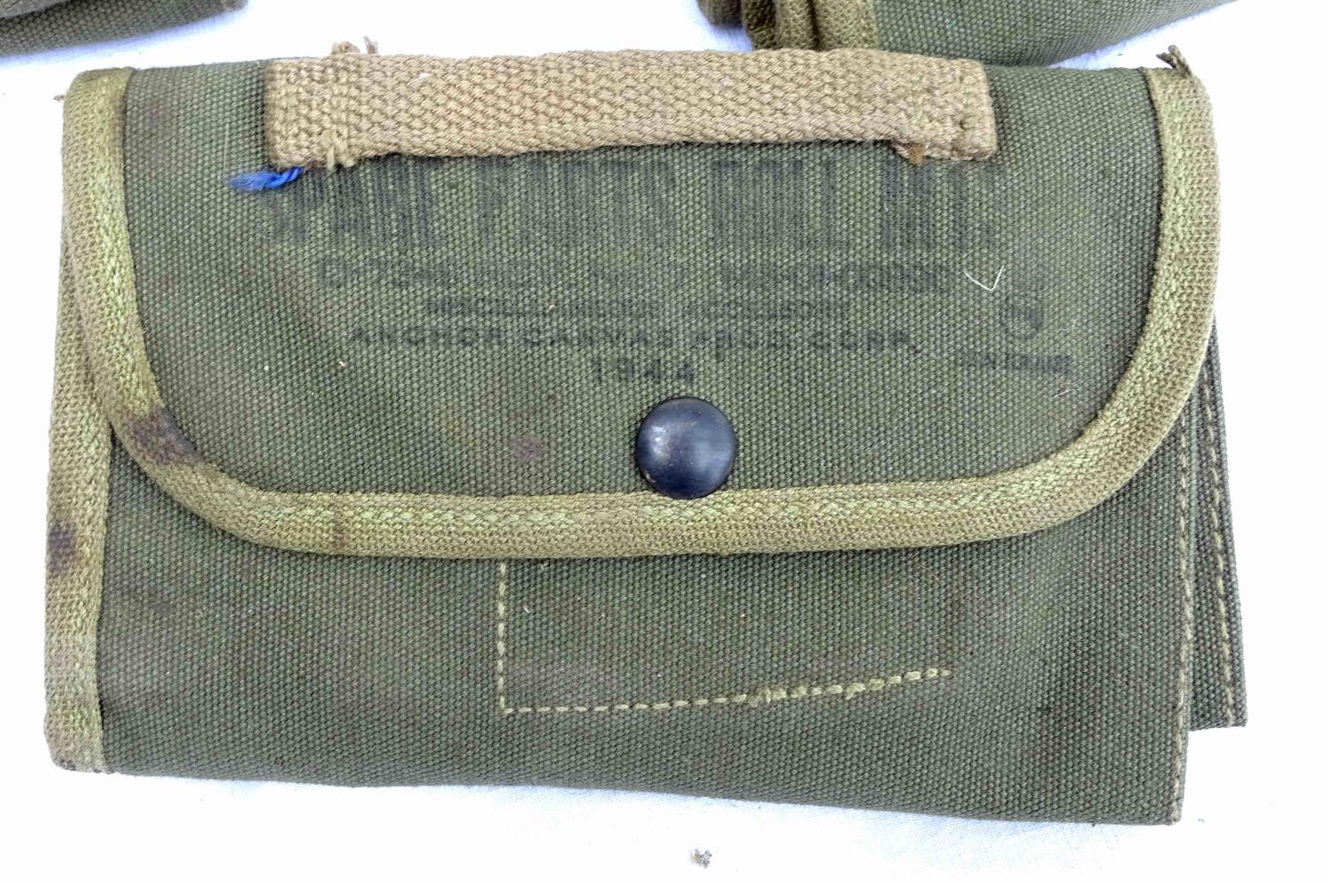 Spare parts roll M13 Trousse &agrave; accessoires Anchor Canvas 1944. OD 7
