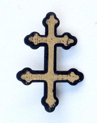 Broche Croix de Lorraine en ac&eacute;tate Epoque Lib&eacute;ration