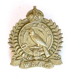 Cap badge  New Zealand  Women&#039;s Auxliary Army Corps