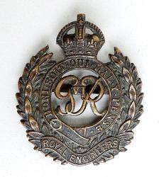 Cap badge Royal Engineers George VI  WW2 Finition bronz&eacute;e