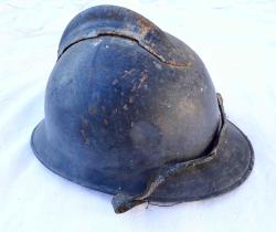 Italian helmet M-1916