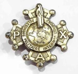 Insigne P&egrave;lerinage Militaire International Lourdes. PAX m&eacute;tal estamp&eacute;