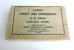 Large First-Aid dressing Carlisle model  Carton parafin&eacute; Handy Pad