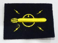 Insigne de sp&eacute;cialit&eacute; Marine Missilier. Officier de Marine
